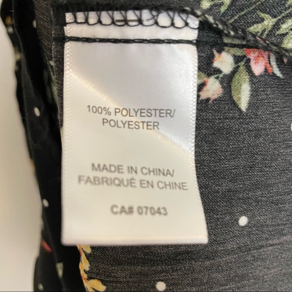 Stella Tweed | Floral Zip Peplum Tank - Picture 5 of 9